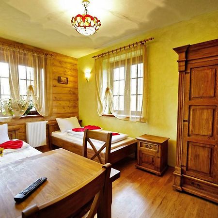 Stary Lwow Bed & Breakfast Korczyna  Екстериор снимка